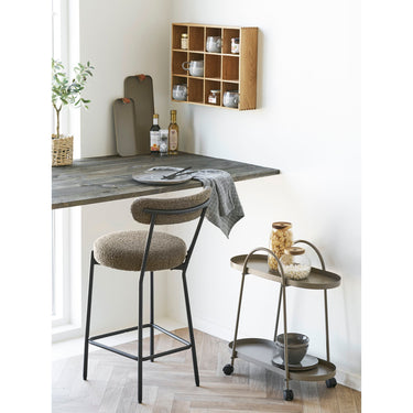 House Nordic – Badalona Barstol i brun bouclé med sorte ben - Bolig og Haven