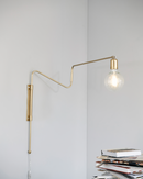 House Doctor - Væglampe, Swing, Messing, L70 cm