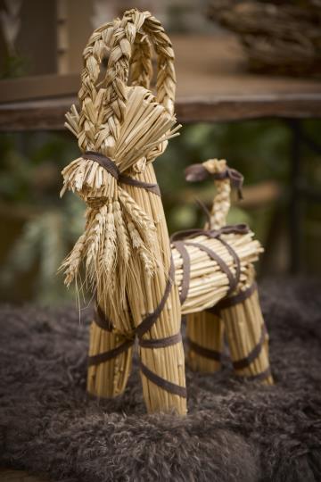 Ib Laursen - Julebuk m/brunt bånd og skæg, H44cm