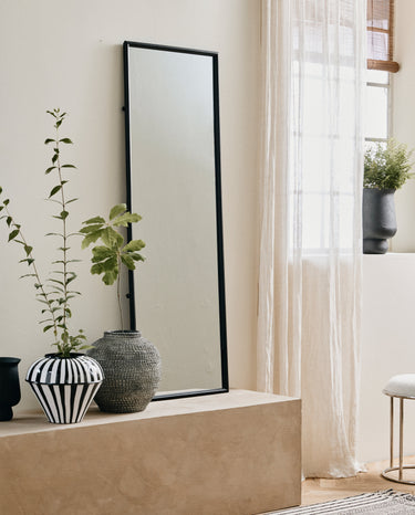 Nordal - DOWNTOWN spejl, L – sort – B51 × D4 × H150 cm