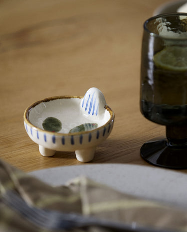 Nordal - Atelier FORMA – OLEA skål på fod – Ø9 × H4 cm