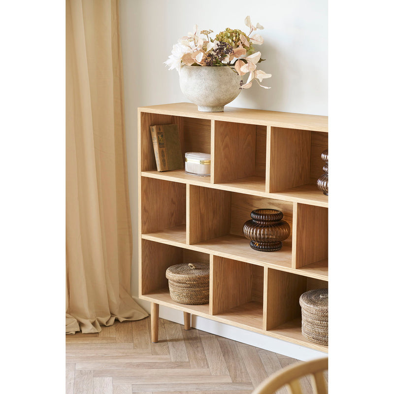 House Nordic - Oshawa bogreol – Eg/Egefiner, natur – 30×112×104,5 cm