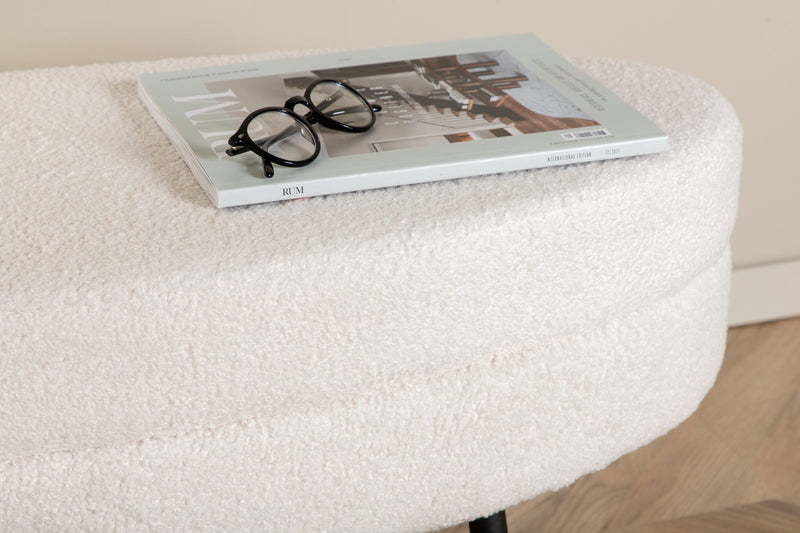 Venture Home - Otto puf – Benhvid teddy med sorte stålben – 100×40×41 cm