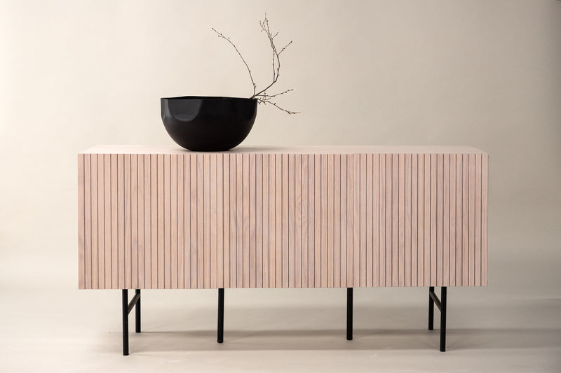 Vind - Björkön, Skænk – Hvidvasket / Finér, 150x75x42cm