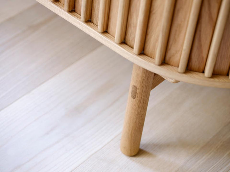 Carno Skænk 160 cm - Naturlig Eg med Lameldøre