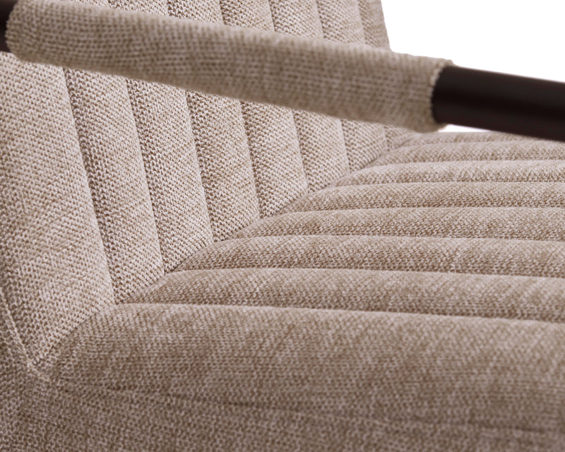 Trout Loungestol, Sand 65x77x84,5 cm