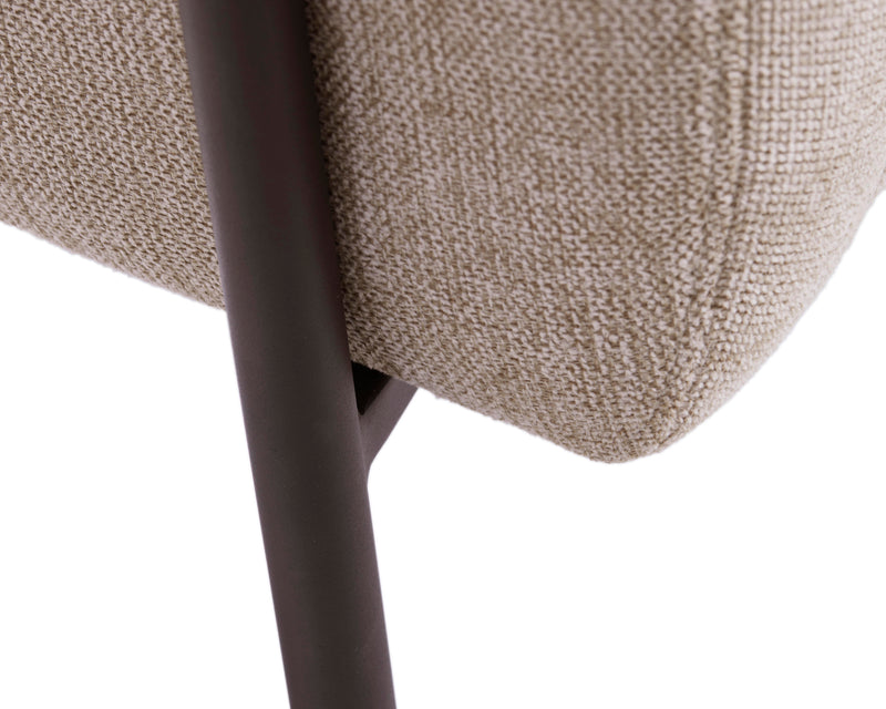 Trout Loungestol, Sand 65x77x84,5 cm