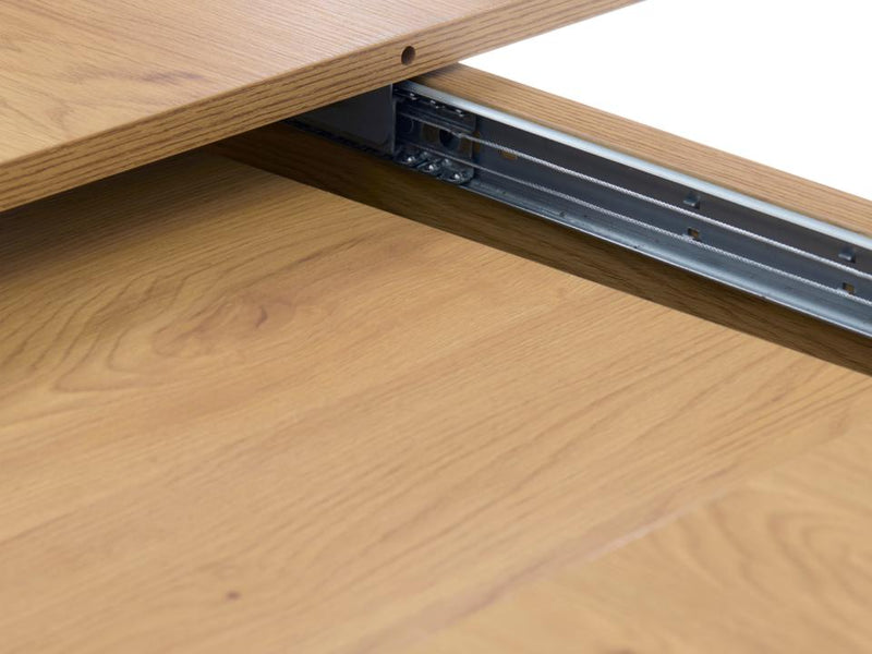 Cesura Rundt Spisebord, Eg Melamin, Ø120-170x75 cm