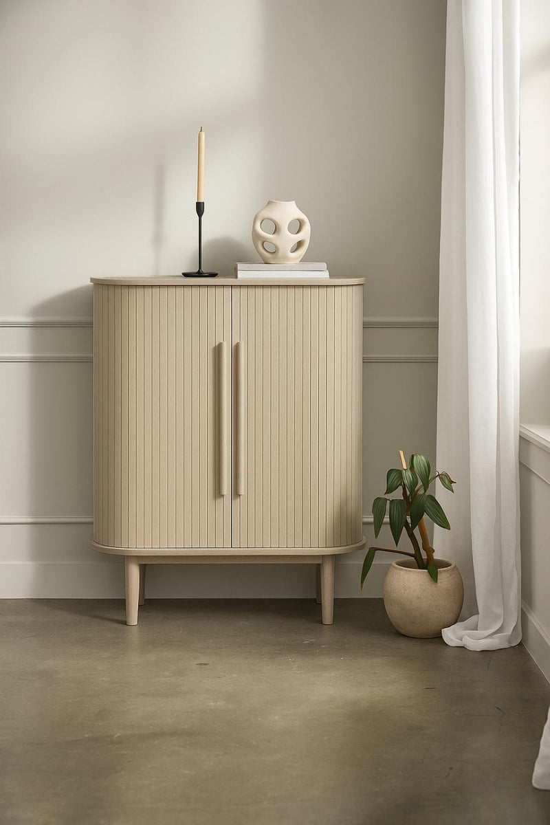 Meta Skab, Hvidpigmenteret eg, 100x40x118 cm