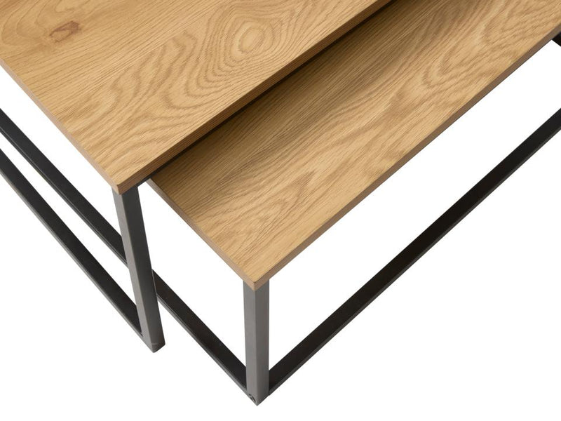 Cesura Satsborde, Eg Melamin, 68-75 cm, Sæt af 2