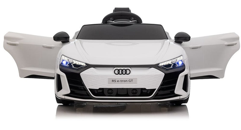 License - Audi RS e-tron GT,hvid, 4 hjulstræk, 4x12V/30W, 12V/7Ah, 2.4GHz RC.