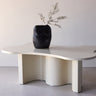 Venture Home - Flow – sofabord med organisk form – beige MDF med PU-lak – 120×80×45cm - Bolig og Haven