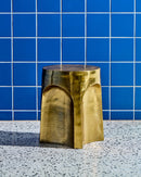 House Doctor - Riga Sidebord Håndlavet Aluminium Antik Guldfinish - H40,5 cm