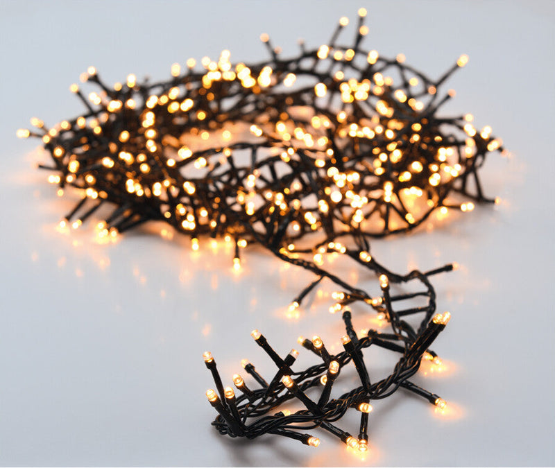 Meget lang julelys kæde indendørs og udendørs