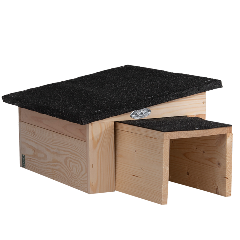 Pindsvinehus – FSC Træ med Bitumentag – 60,8 x 29,5 x 19,9 cm