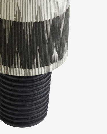 Nordal - AINE bordlampe – sort – Ø16 × H35 cm
