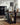 Nordal - Skoreol i jern med hylde – sort – B85 × D32 × H59 cm