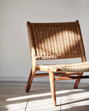 Nordal - CLUB loungestol i teaktræ og flet – B62 × D73 × H75 cm