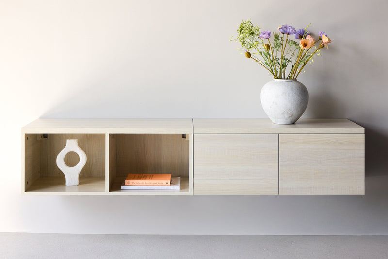 Venture Home - Nomi – TV‑bord 180×35 cm – whitewash, skuffer og åbne hylder