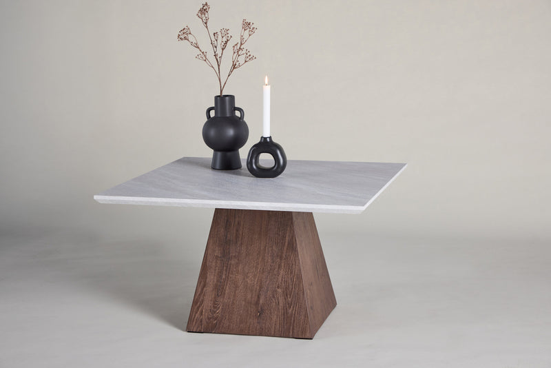 Venture Home - Cael – kvadratisk sofabord 80×80 cm – mocca fod / lys stenlook bordplade