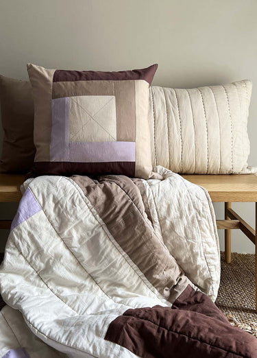 MOUD Home - PATCH pudebetræk 50×50 cm - lilla/beige/brun