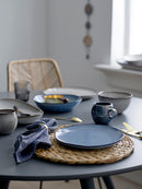 Bloomingville - Sandrine Bordservice Sæt, Blå, Stentøj - P:Ø28,5 × H2,5/Ø22 × H2/DP:Ø22 × H5cm, sæt med 12