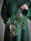 Bloomingville - Cedar Deko, Grøn, Kunstige Blomster - L46 × H8 × B23 cm