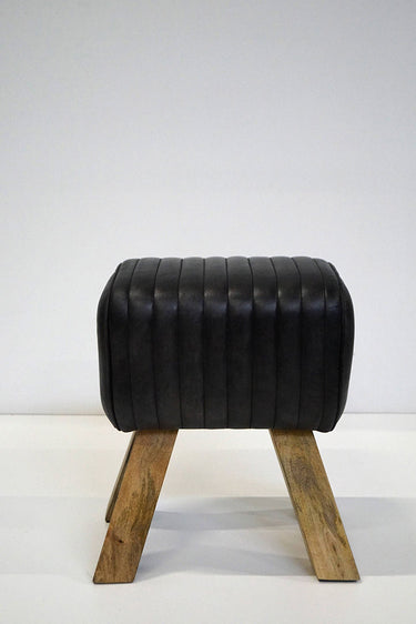 Trademark Living Jumper lille buk/skammel - sort - Bolig og Haven