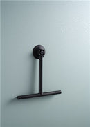 Day - Badeværelsesskraber med sugekop i sort