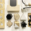  Klodserne på gåvognen fra Nordic Play Nature der sedder i deres hulder