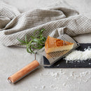 Nicolas Vahe Grater - Fine