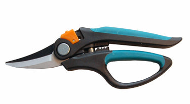 En beskæresaks med en lås og et softgrip fra Green>it 